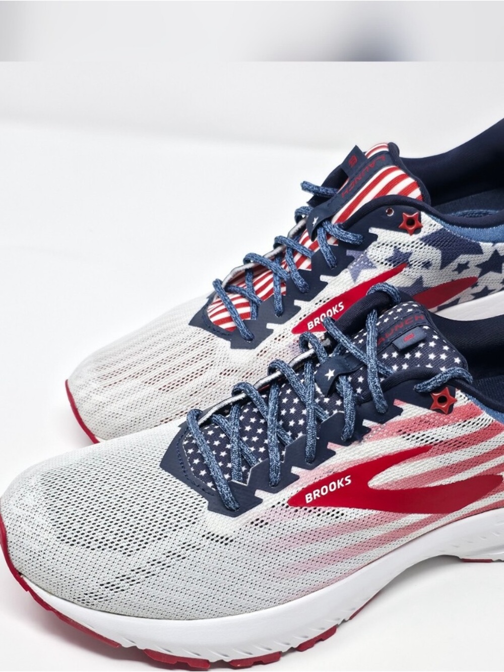 Brooks Patriotic Running Shoes - Red White Blue! Women’s 8.5! NWOB! - Picture 2 of 11